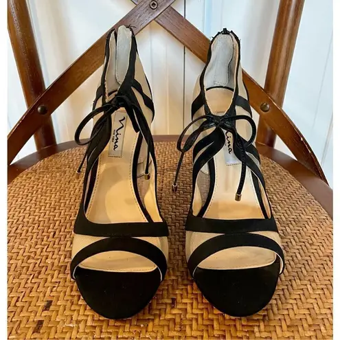 Nina Caleya black mesh tie closure stiletto heels sz 8