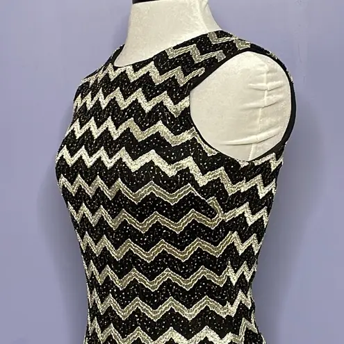 Betsy and Adam Black / Silver Chevron Striped Sleeveless Cocktail Dress Size 8