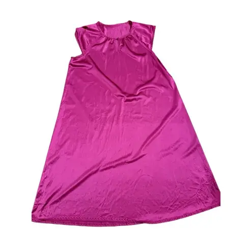 Vanity Fair Vintage Women’s Maroon Midi Length Slip Sz S