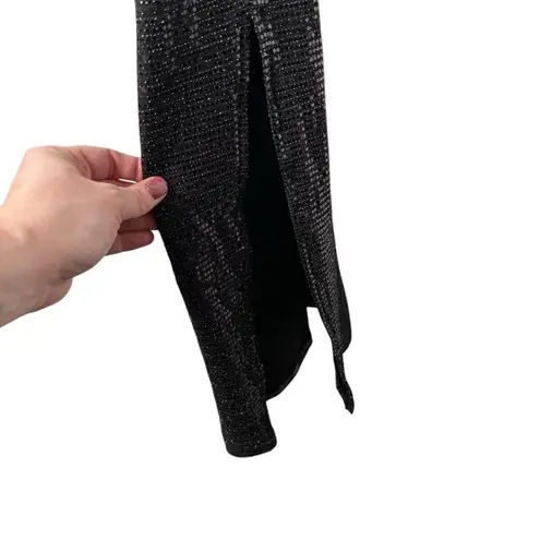 SLA THE LABEL Sz XS Women's Black Sequin Vneck Long Sleeve Ebony Midi Dress