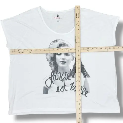 Marilyn Monroe La Vie Est Belle Eiffele Tower Slouchy T Shirt White Small