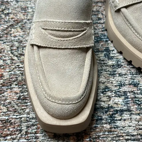 Dolce Vita suede loafers 7.5 Tan