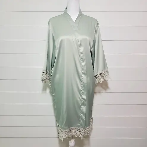 Kennedy Blue Kennedy‎ Blue Satin and Lace Robes. White and Light Green. One size. thumbnail 3