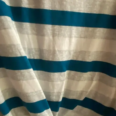 Truself Women’s Shirt M Stripes Striped Blue Gray White Bust 40” Knot Front Size M