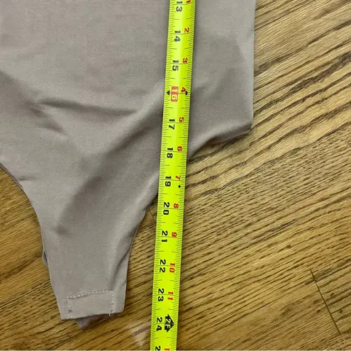 Missguided | Chocolate Seamfree Bodysuit NWT Size 4