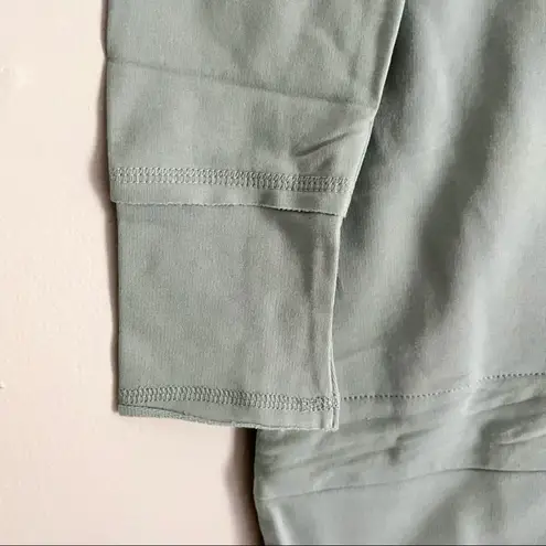 Evy’s Tree NWT Women’s Anne-Marie Embroidered Hoodie in Dusty Blue Size Small