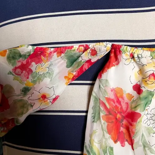 CEU) HUG Women Size medium floral dress off shoulder sleeves Elastic Top blouse White