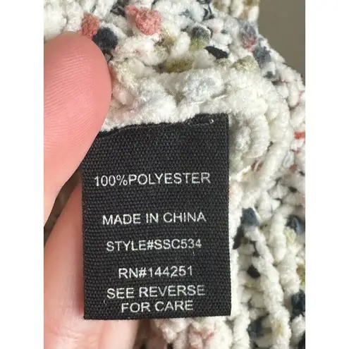 Moon & Madison Confetti Crocheted Chenille Open Front Cardigan White Size Large