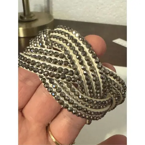 Vintage Y2K Womens Chunky Rhinestone Studded Leather Cuff Bracelet Edgy Western Gray