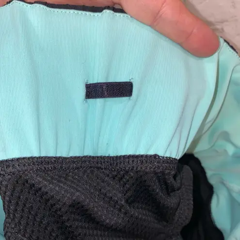 Pearl Izumi  Black & Turquoise Athletic Shorts