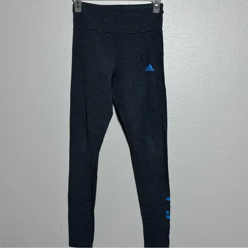 Adidas  Women Gray Activewear Linear Logo Leggings size Small.