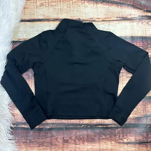 All In Motion  Black Cropped Pullover