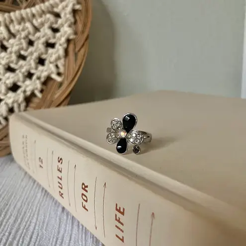 Boutique Black Silver Rhinestone Flower Ring “Trudie” Glam Classic Dark Femme Beautiful Jewelry
