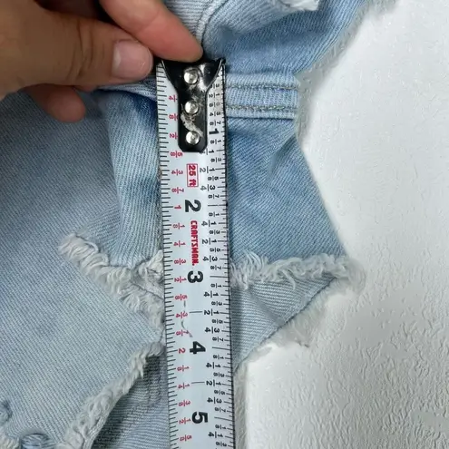 Arizona Jeans Arizona Jean Co. Women’s Mid-Rise Distressed Denim Shorts 0 Embroidered Floral C