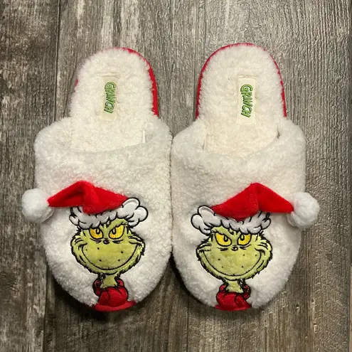 Grinch Christmas Slippers Size 7/8 White