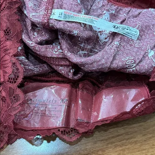 NWT Free People Intimately Everythings rosy bodysuit In Western Print size SP Red