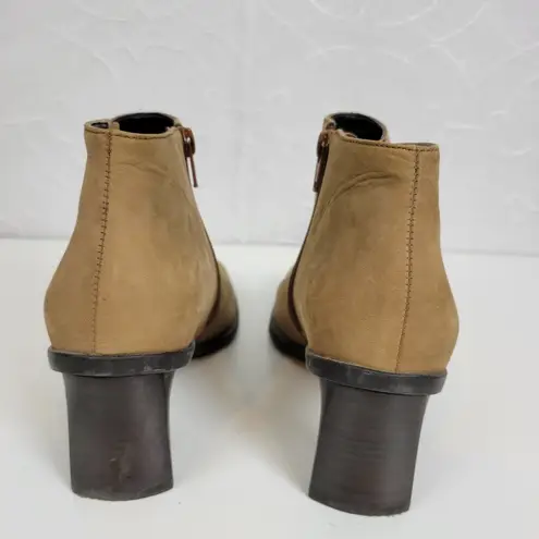 Etienne Aigner Womens Boots Size 7.5 Brown Suede Block Heels Ankle High