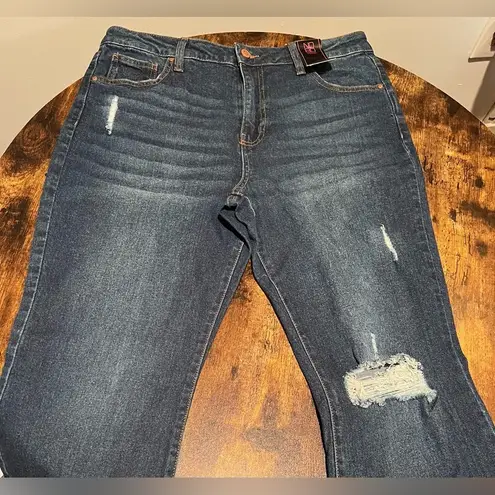 No Boundaries NOBO | juniors distressed bootleg jeans. Size: 13