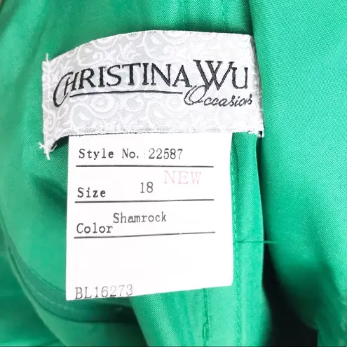 Christina Wu Occasions #22587 Shamrock Green Dress Size 18