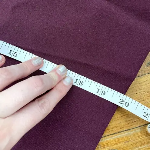 Plum pencil skirt business casual lightweight summery style purple women size XS