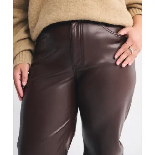 Abercrombie & Fitch  The ‘90s Straight Ultra High Rise Vegan Leather Pants size 4