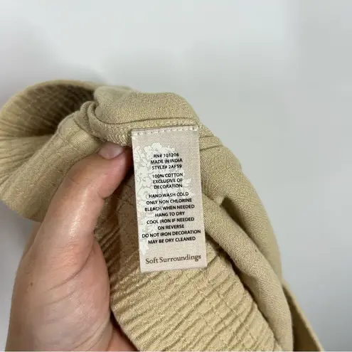 Soft Surroundings NWT Embroidered Crop Pant Size Medium