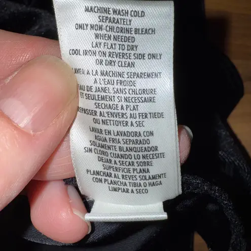 Petite Sophisticate Black Velvet Collared Long Sleeve Top Size M Y2K holiday