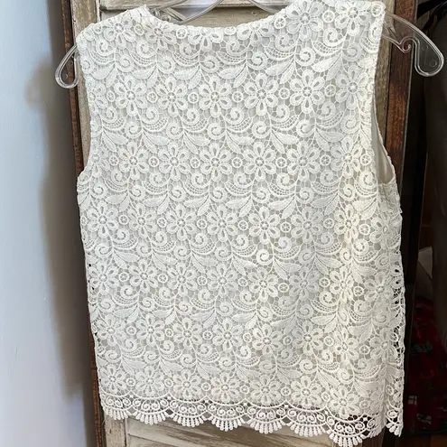 Uniqlo  Ivory Lace Crochet Cutout Tank Shell sleeveless Blouse Top XS