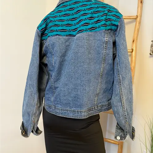 Bill Blass Medium Wash Denim Jacket Women’s Size Medium VINTAGE