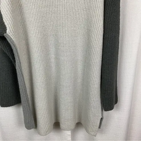 Lane Bryant  Gray Colorblock Turtleneck Long Sleeve Sweater Sz.18/20 NWT