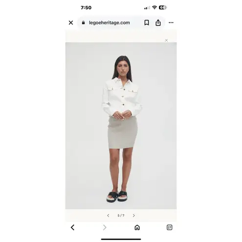 LEGOE HERITAGE Maternity Cropped Denim Jacket Size 0 Gold Stitching Button Front White