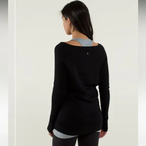 Lululemon  Chai Time Reversible Pullover II in Black / Heathered Deep Coal Small