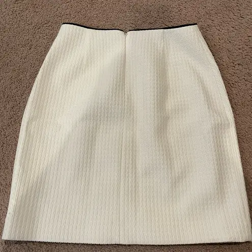 White House | Black Market  Houndstooth Boot Y2K Tweed Skirt