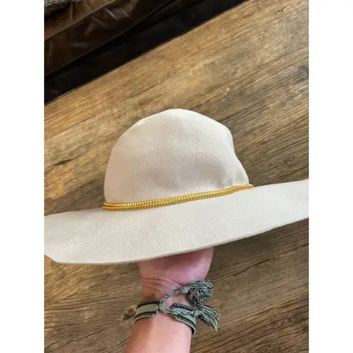 Hat Attack Glam Hat Beige & Chain Womens Size OS