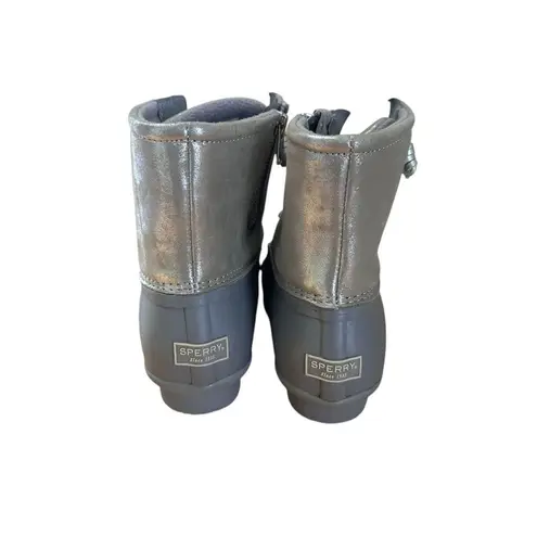 Sperry  Women's Sz 9 Saltwater Metallic Silver Gray Leather Rubber Duck Boot