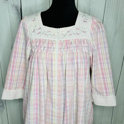 Miss Elaine Sz M Seersucker House Coat Robe Nightgown House Dress Full Zip Pink Size M