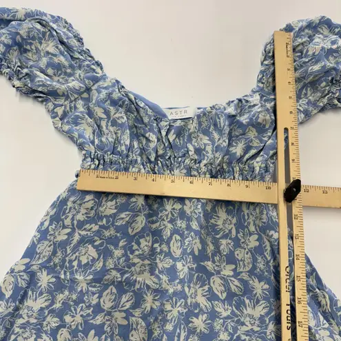ASTR The Label Dress Womens Small Milkmaid Floral Puff Sleeve Smocked Mini Blue