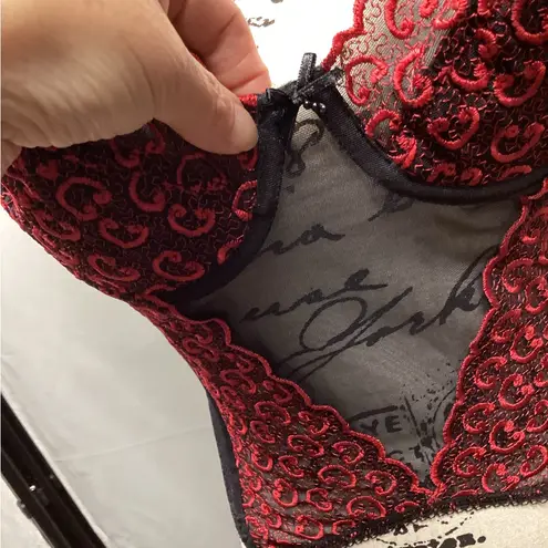 Cacique Vintage lingerie set. 34C/medium