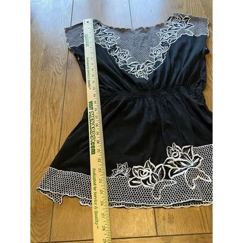 Vertigo Paris Top Size Medium Embroidered Smocked Elastic Waist Classic Party