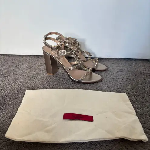 Valentino Garavani Rockstud Caged 90mm Block Heel Sandals Silver Leather Size 39