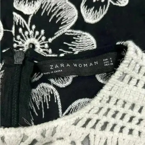 ZARA  Black & White Floral Dress w/ Crochet embroidered Front in size small