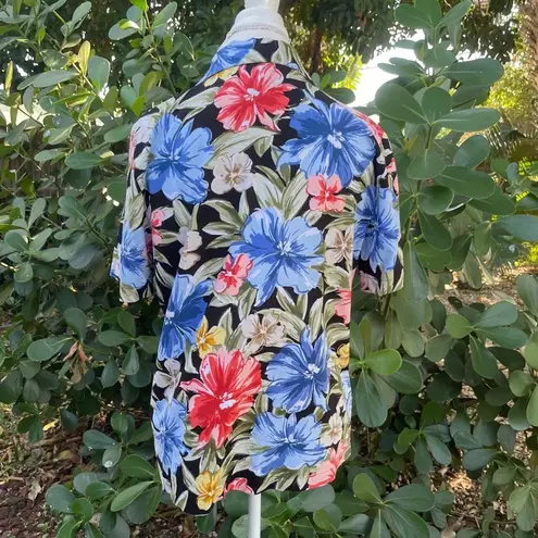 Cathy Daniels  Hawaiian short sleeve blouse