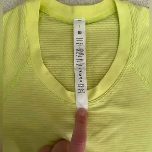 Lululemon  Swiftly Tech Short Sleeve Crew Lucid Lime / White Size 2