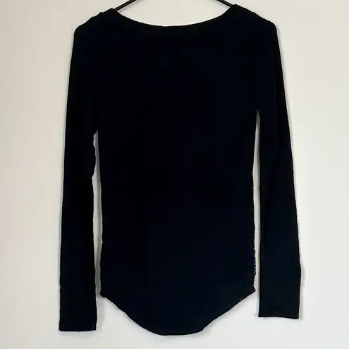 Wilfred  Free Aritzia Black and Gray Long Sleeve Shirt - Size Small