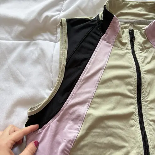 SOMA Jacket Vest Stretch Womens Size Medium Green Purple Short Sleeve Full Zip