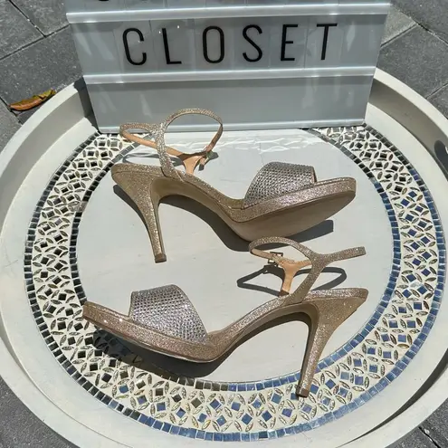 Badgley Mischka American Glamour gold sparkly heels sz 6