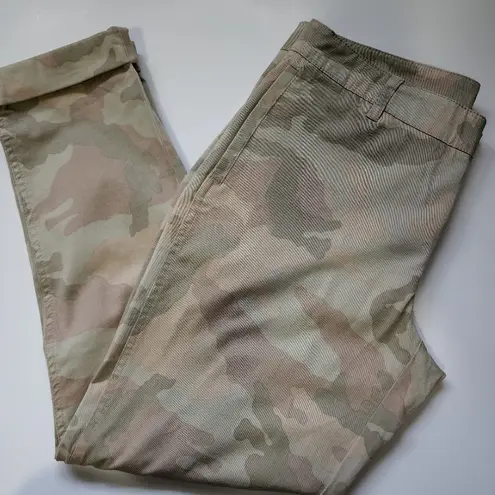 Soho Jeans NY&CO camo boyfriend chinos size 6