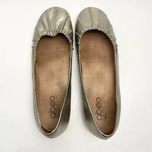 Abeo Taylin Neutral Size 8 Gold Metallic