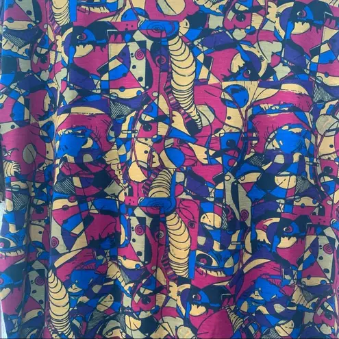 LuLaRoe NWT  Medium Irma Cozy Unique Print