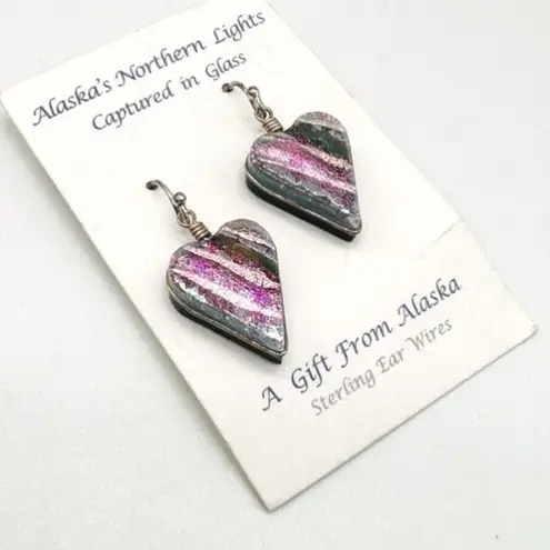 NWT Alaska’s Northern Lights Handcrafted Sterling Glass Heart Dangle Earrings Pink
